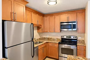 10 E Ontario St, Chicago, IL 60611 - Photo 7