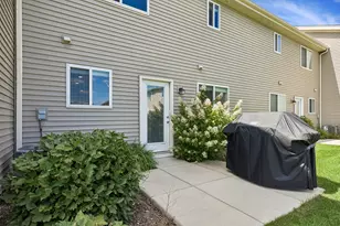 1169 Amber Dr, Cary, IL 60013 - Photo 17