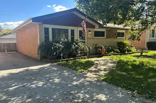 9719 Oak Park Ave, Oak Lawn, IL 60453 - Photo 1