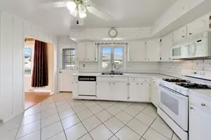 9241 N Callero Dr, Niles, IL 60714 - Photo 7