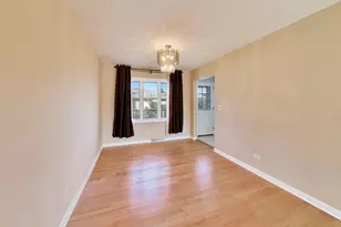 9241 N Callero Dr, Niles, IL 60714 - Photo 5