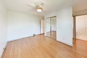 9241 N Callero Dr, Niles, IL 60714 - Photo 13
