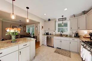 1637 Beecher Ave, Wheaton, IL 60187 - Photo 7