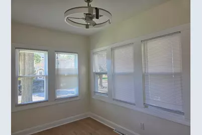 418 Hull Court, Waukegan, IL 60085 - Photo 5