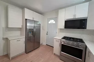 418 Hull Ct, Waukegan, IL 60085 - Photo 13