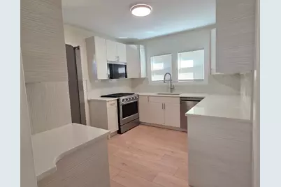 418 Hull Court, Waukegan, IL 60085 - Photo 11