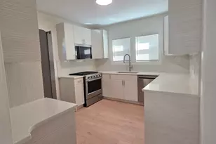 418 Hull Ct, Waukegan, IL 60085 - Photo 11