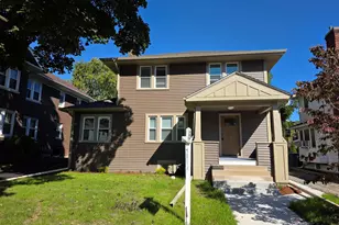 418 Hull Ct, Waukegan, IL 60085 - Photo 1