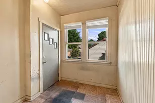 2839 N Luna Ave, Chicago, IL 60641 - Photo 15