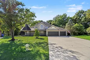 10 Wingate Cir, Crete, IL 60417 - Photo 1