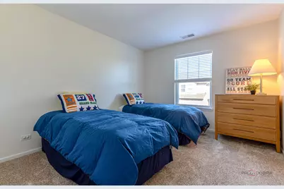 1871 Crenshaw Circle, Vernon Hills, IL 60061 - Photo 29