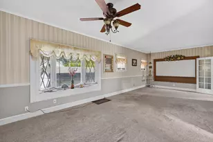215 E 4th St, Lockport, IL 60441 - Photo 7
