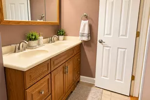 248 Butternut Ln, Streamwood, IL 60107 - Photo 11
