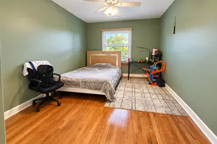 248 Butternut Ln, Streamwood, IL 60107 - Photo 9