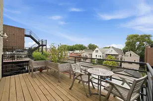 1916 W Belmont Ave, Chicago, IL 60657 - Photo 27