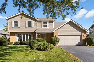 8421 Chelsea Ln, Woodridge, IL 60517 - Photo 1
