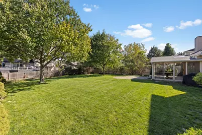 8421 Chelsea Lane, Woodridge, IL 60517 - Photo 23