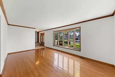 8421 Chelsea Lane, Woodridge, IL 60517 - Photo 3