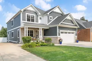 569 S Stratford Ave, Elmhurst, IL 60126 - Photo 3