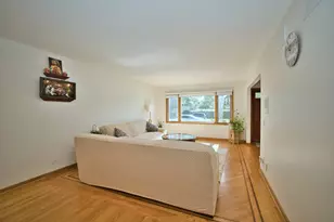 5316 Lee St, Skokie, IL 60077 - Photo 7
