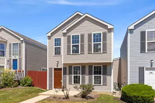 783 Four Seasons Blvd, Aurora, IL 60504 - Photo 1