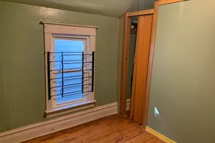 9231 S Woodlawn Ave, Chicago, IL 60619 - Photo 13
