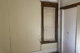 9231 S Woodlawn Ave, Chicago, IL 60619 - Photo 7