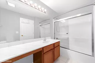 1717 Maple Ave, Hanover Park, IL 60133 - Photo 25