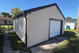 254 S Fulton Ave, Bradley, IL 60915 - Photo 11