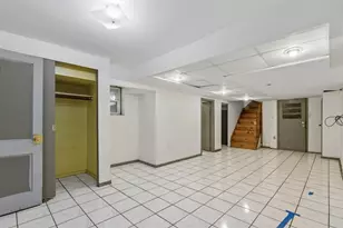 5700 N Artesian Ave, Chicago, IL 60659 - Photo 15