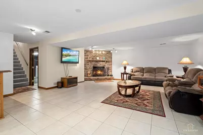 1810 Pratt Avenue, Des Plaines, IL 60018 - Photo 21