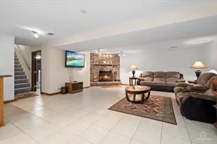 1810 Pratt Ave, Des Plaines, IL 60018 - Photo 21