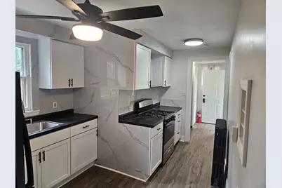 517 E Chicago Street #1, Elgin, IL 60120 - Photo 3