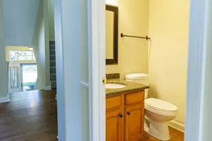 1905 Concord Dr, McHenry, IL 60050 - Photo 13