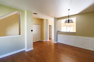 1905 Concord Dr, McHenry, IL 60050 - Photo 7