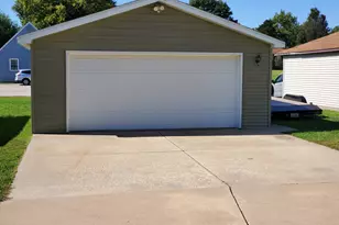 1445 Tonti St, Lasalle, IL 61301 - Photo 15
