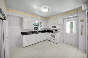 207 Sophia St, West Chicago, IL 60185 - Photo 13