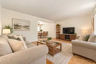 17W678 Kirkland Ln, Villa Park, IL 60181 - Photo 7
