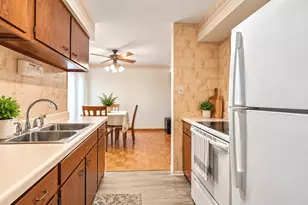 17W678 Kirkland Ln, Villa Park, IL 60181 - Photo 11