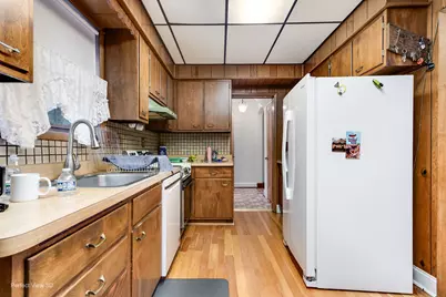 2701 W Farwell Avenue, Chicago, IL 60645 - Photo 9