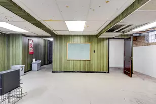 2701 W Farwell Ave, Chicago, IL 60645 - Photo 23