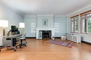 2701 W Farwell Ave, Chicago, IL 60645 - Photo 3