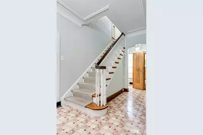 2701 W Farwell Avenue, Chicago, IL 60645 - Photo 13