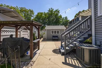 3239 Wesley Avenue, Berwyn, IL 60402 - Photo 23