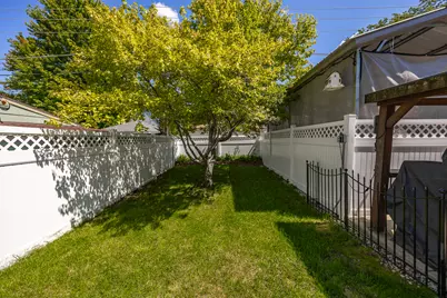 3239 Wesley Avenue, Berwyn, IL 60402 - Photo 25