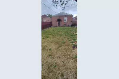 8940 S Bennett Avenue, Chicago, IL 60617 - Photo 7