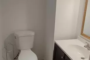 8940 S Bennett Ave, Chicago, IL 60617 - Photo 5