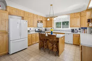2001 Red Barn Rd, Woodstock, IL 60098 - Photo 5