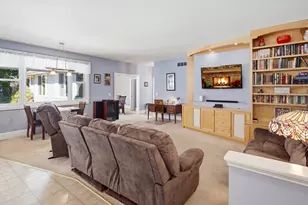 2001 Red Barn Rd, Woodstock, IL 60098 - Photo 9
