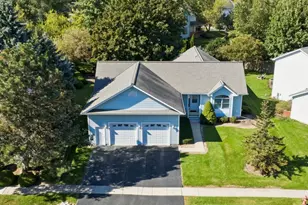 2001 Red Barn Rd, Woodstock, IL 60098 - Photo 1